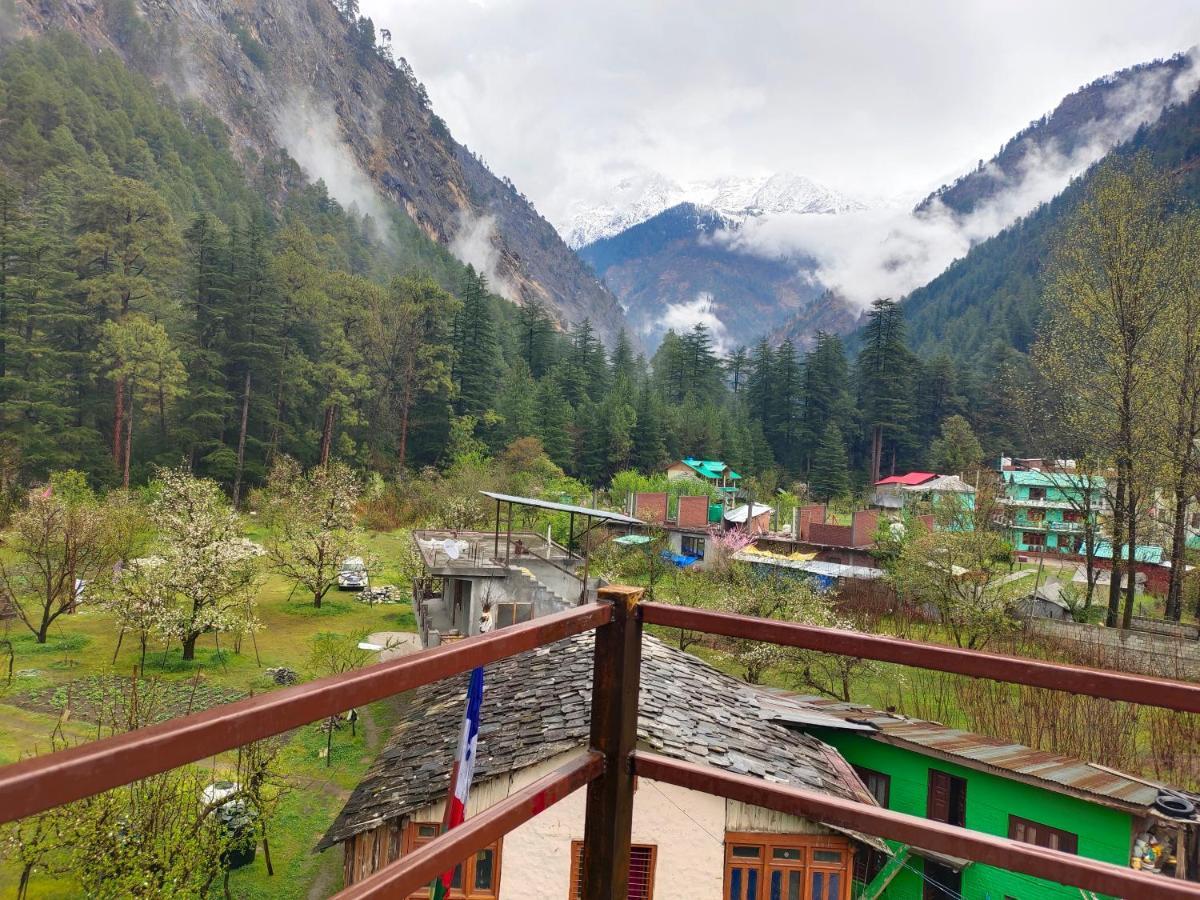 The Royal Orchard Kasol Hotel Kültér fotó