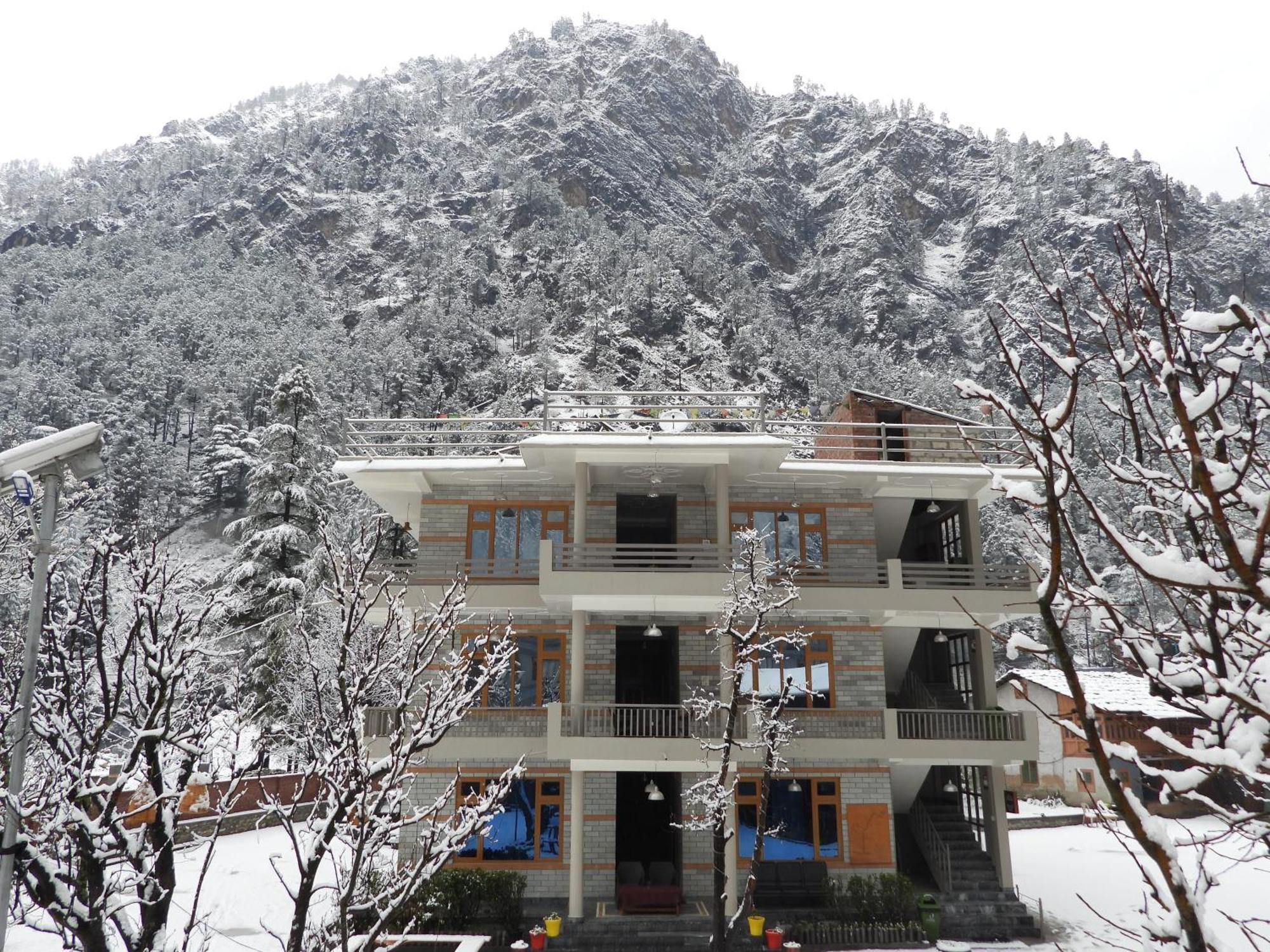 The Royal Orchard Kasol Hotel Kültér fotó