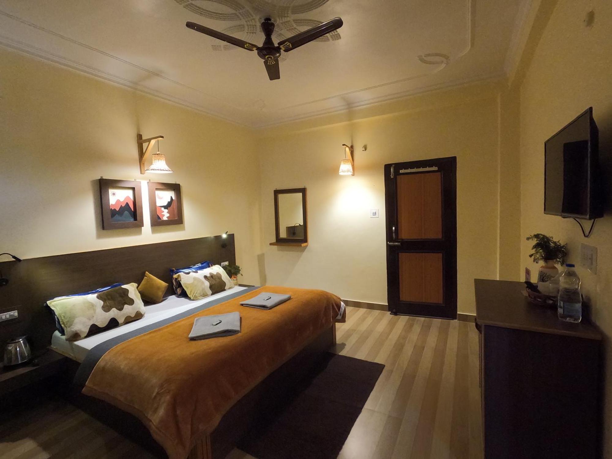 The Royal Orchard Kasol Hotel Kültér fotó