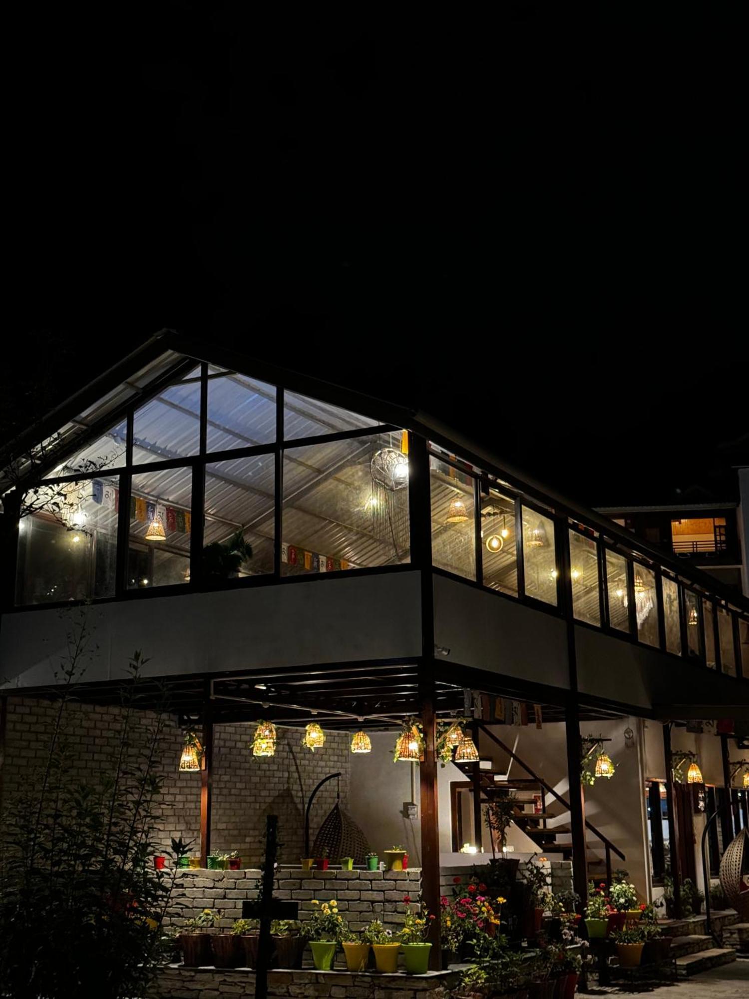 The Royal Orchard Kasol Hotel Kültér fotó